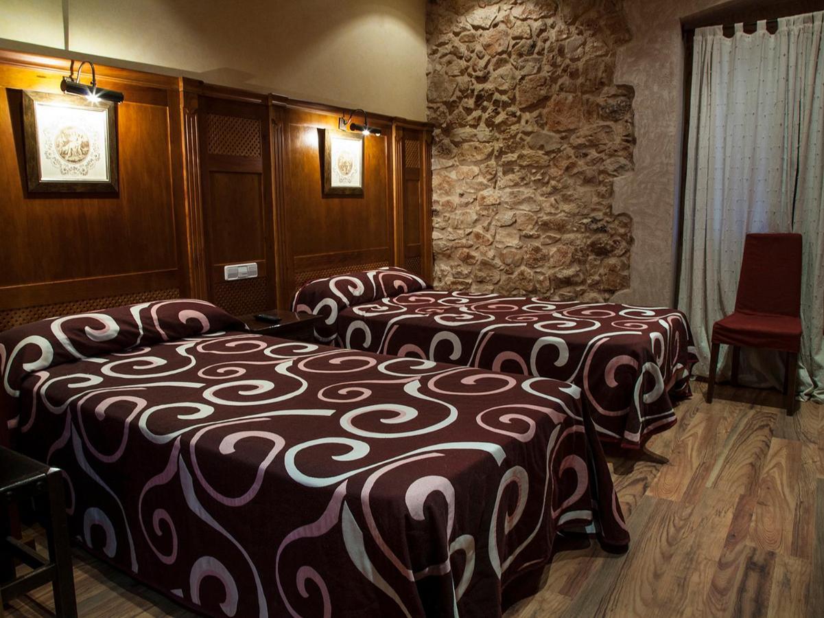 Hotel Restaurante Setos موتايلا ديل بالانكار المظهر الخارجي الصورة
