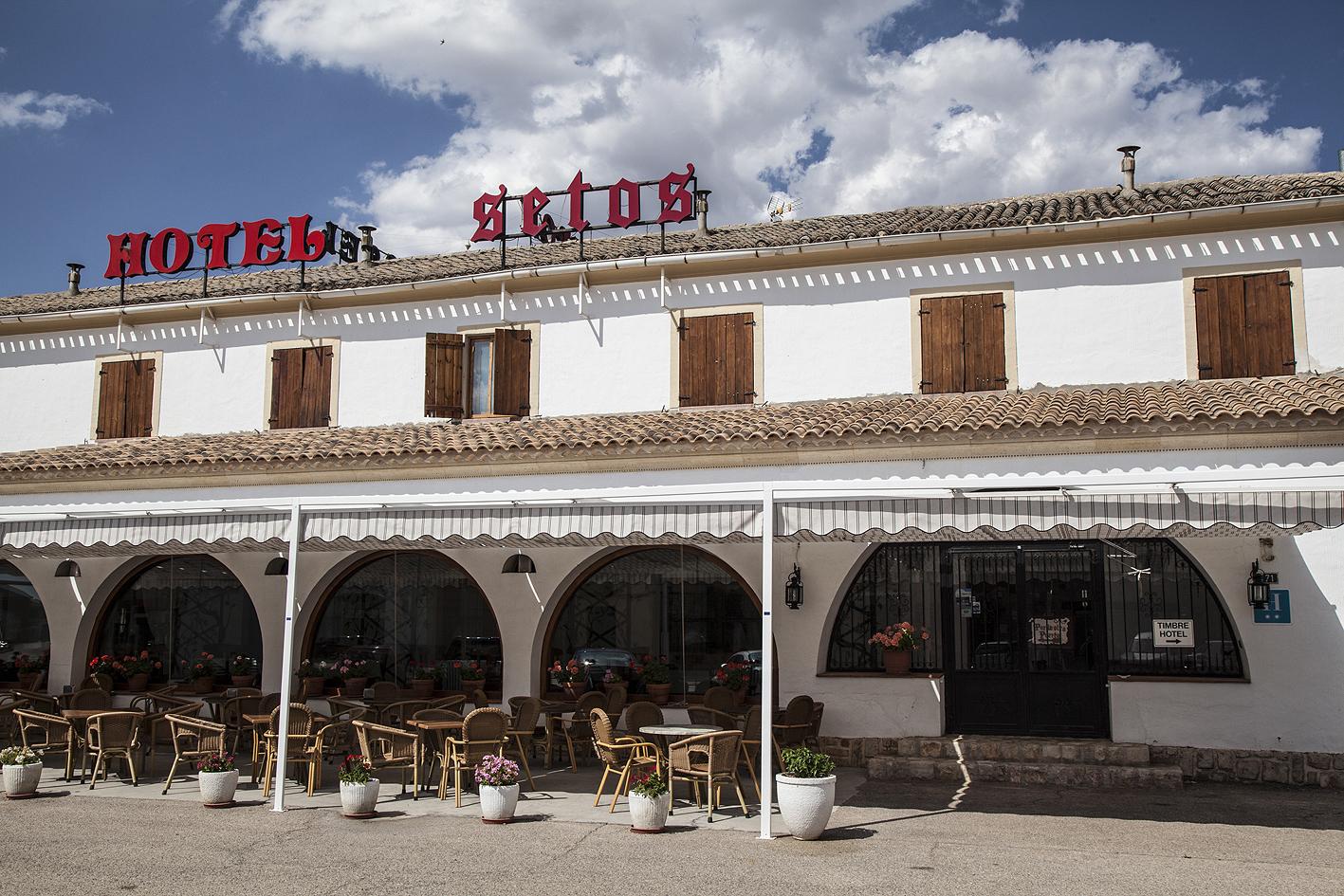 Hotel Restaurante Setos موتايلا ديل بالانكار المظهر الخارجي الصورة